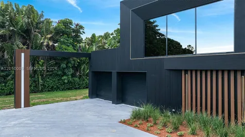 13500 SW 69th Avenue Pinecrest FL 33156