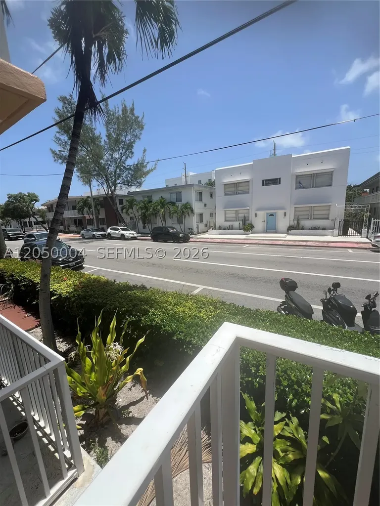 7720 Harding Avenue Miami Beach FL 33141