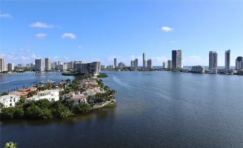 3000 Island Boulevard Aventura FL 33160