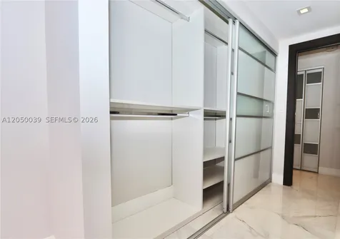 3000 Island Boulevard Aventura FL 33160