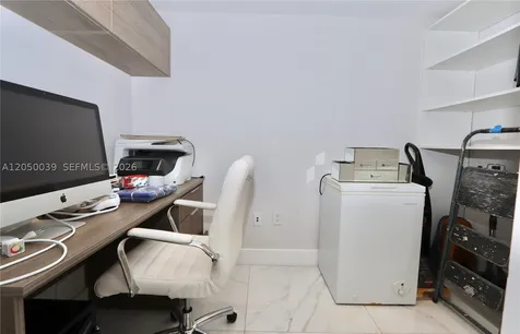 3000 Island Boulevard Aventura FL 33160