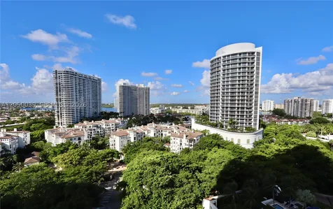 3000 Island Boulevard Aventura FL 33160