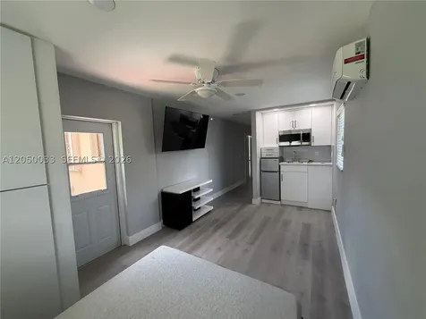 7889 NW 174th Street Hialeah FL 33015
