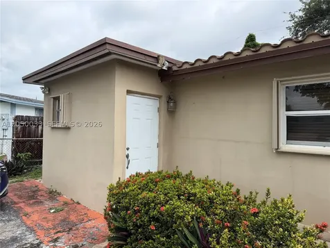 7889 NW 174th Street Hialeah FL 33015