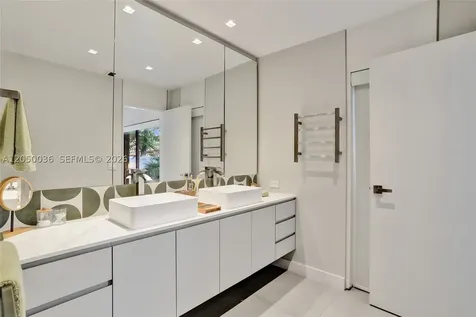 20435 NE 10th Court Miami FL 33179