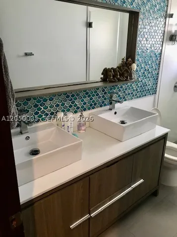 5123 NW 106th Avenue Doral FL 33178