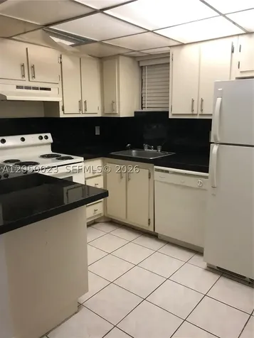 8290 Lake Drive Doral FL 33166