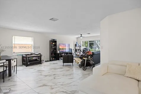 9847 Fairway Cove Lane Plantation FL 33324