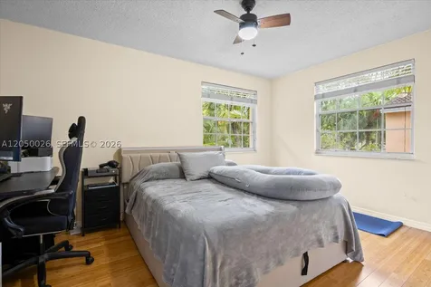 9847 Fairway Cove Lane Plantation FL 33324