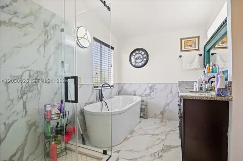 9847 Fairway Cove Lane Plantation FL 33324