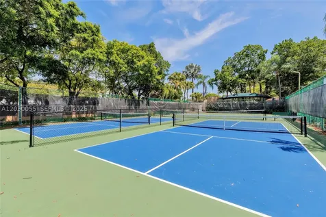19555 E Country Club Drive Aventura FL 33180