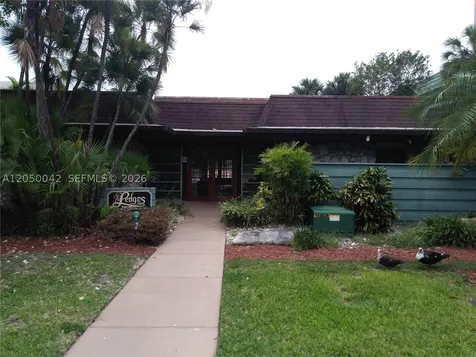 8315 SW 72nd Avenue Miami FL 33143