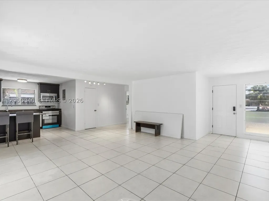 2513 NE 33rd Avenue Fort Lauderdale FL 33305