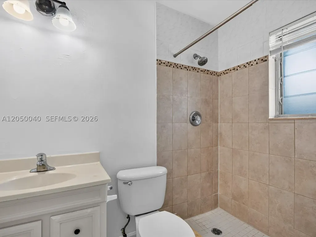 2513 NE 33rd Avenue Fort Lauderdale FL 33305