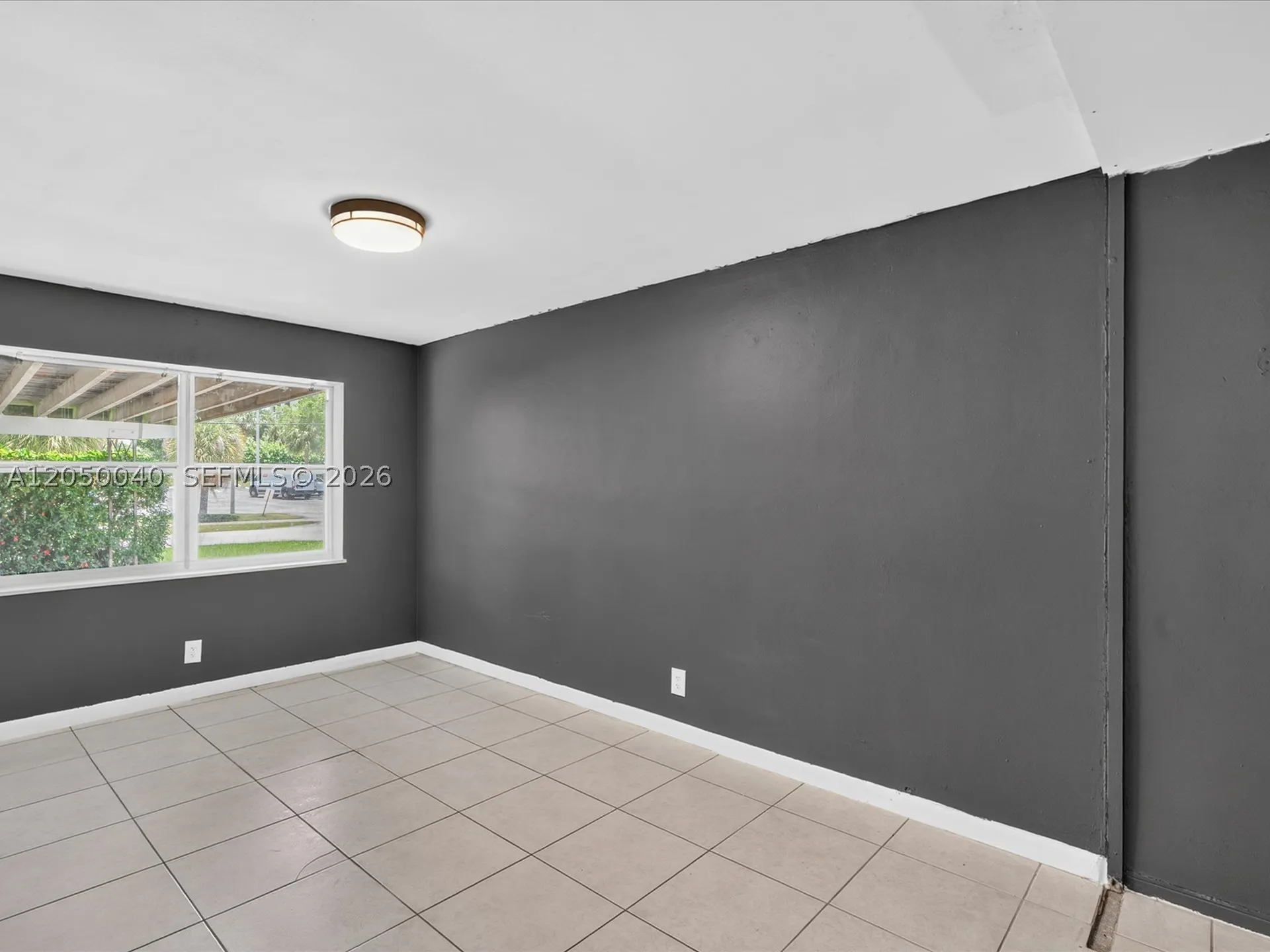 2513 NE 33rd Avenue Fort Lauderdale FL 33305