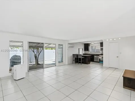 2513 NE 33rd Avenue Fort Lauderdale FL 33305