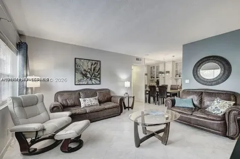 221 SE 9th Avenue Pompano Beach FL 33060