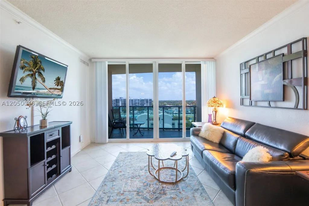 2501 S Ocean Drive Hollywood FL 33019