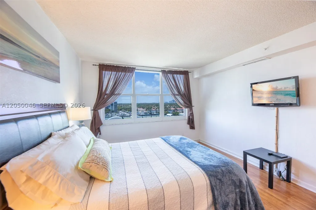 2501 S Ocean Drive Hollywood FL 33019