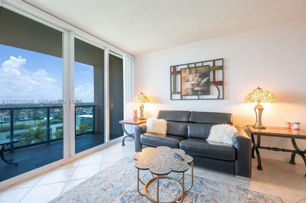 2501 S Ocean Drive Hollywood FL 33019