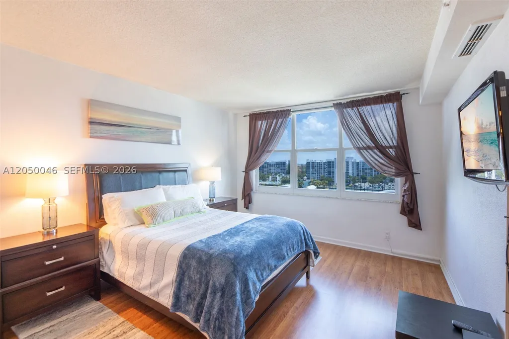 2501 S Ocean Drive Hollywood FL 33019