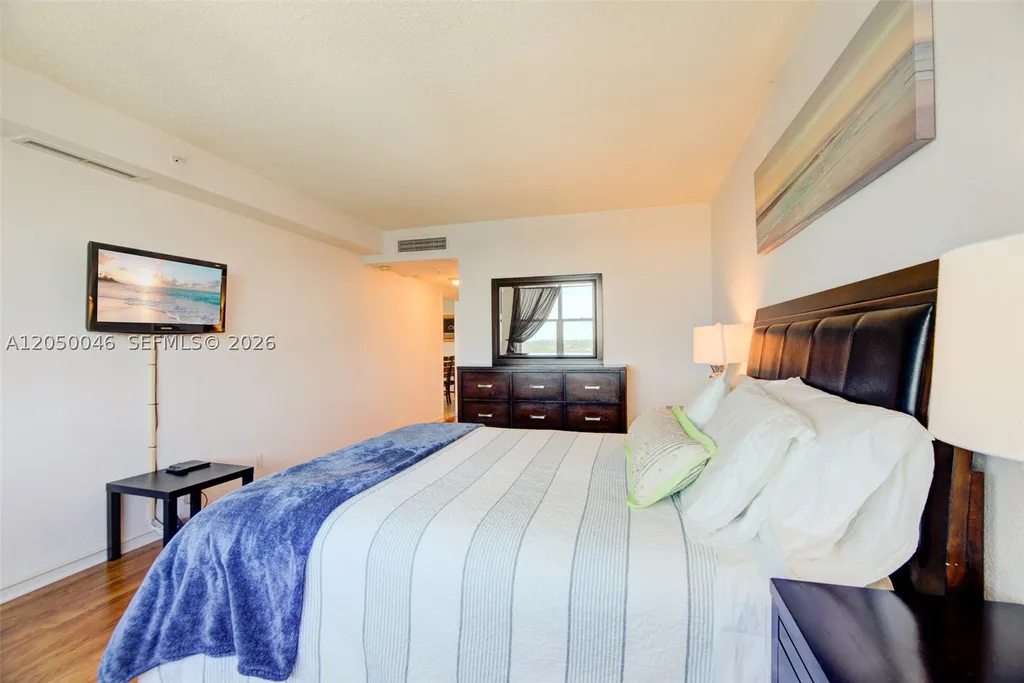 2501 S Ocean Drive Hollywood FL 33019