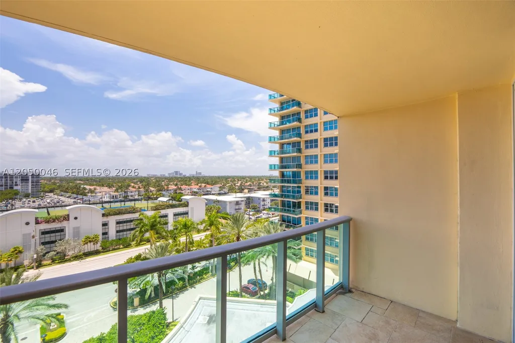 2501 S Ocean Drive Hollywood FL 33019
