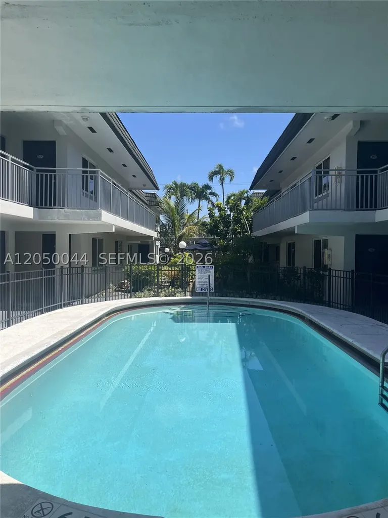 1000 SE 15th Street Fort Lauderdale FL 33316