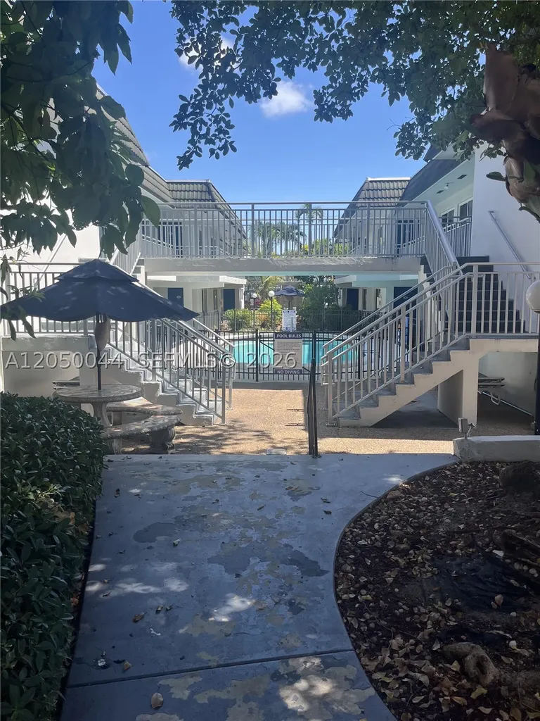 1000 SE 15th Street Fort Lauderdale FL 33316