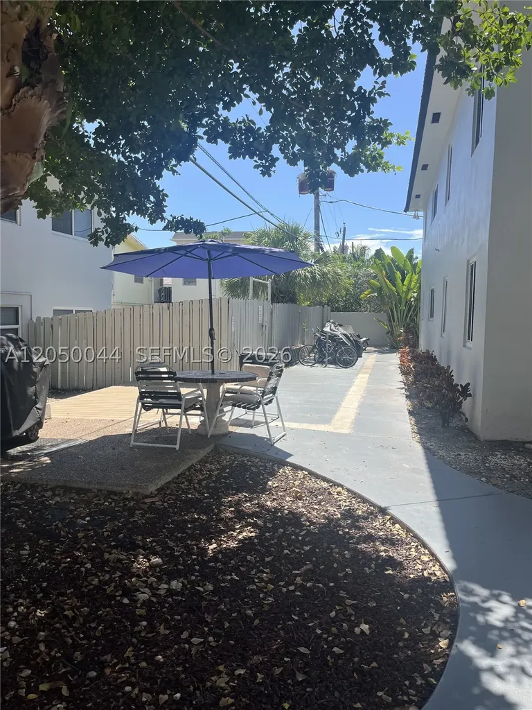1000 SE 15th Street Fort Lauderdale FL 33316
