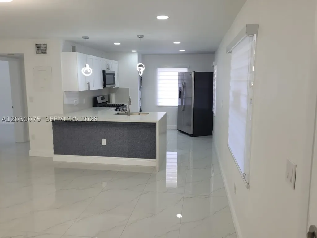 3831 SW 79th Avenue Miami FL 33155