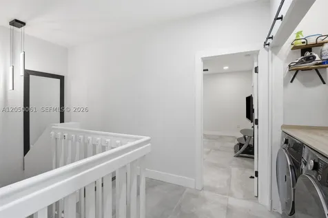 16930 SW 90th Street Miami FL 33196