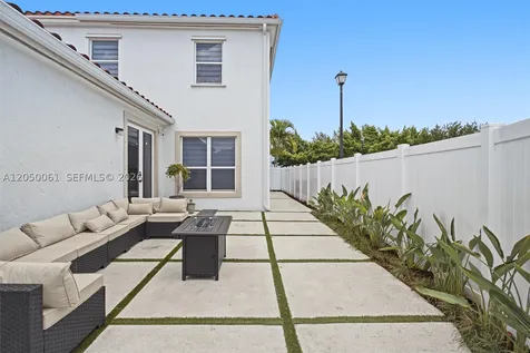 16930 SW 90th Street Miami FL 33196