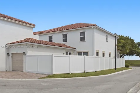 16930 SW 90th Street Miami FL 33196