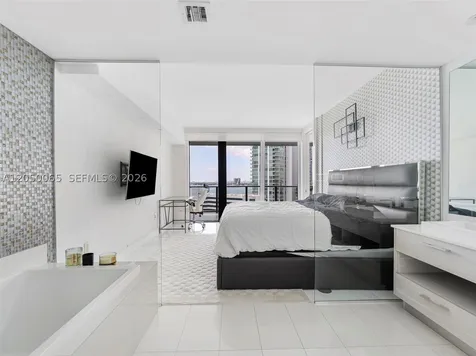 650 NE 32nd Street Miami FL 33137