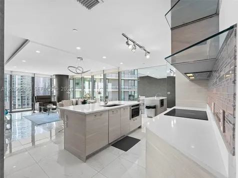650 NE 32nd Street Miami FL 33137