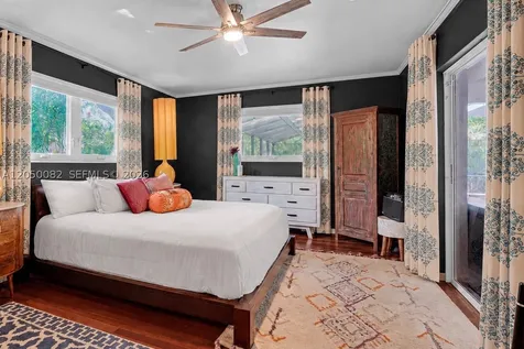 6952 SW 149th Terrace Palmetto Bay FL 33158