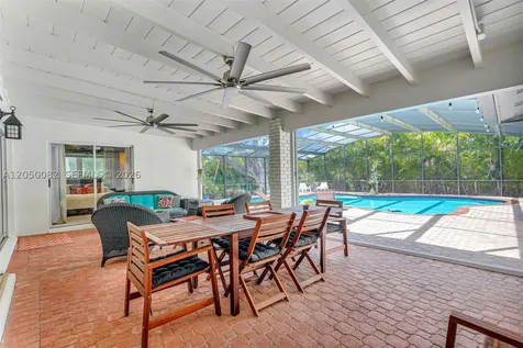 6952 SW 149th Terrace Palmetto Bay FL 33158