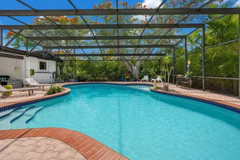 6952 SW 149th Terrace Palmetto Bay FL 33158