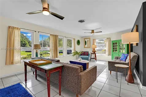 6952 SW 149th Terrace Palmetto Bay FL 33158