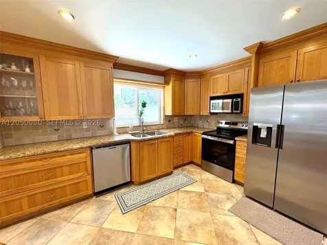 9833 NW 5th Court Plantation FL 33324