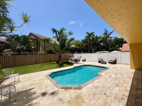 9833 NW 5th Court Plantation FL 33324