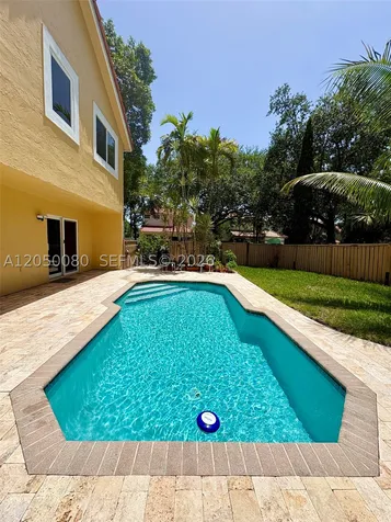 9833 NW 5th Court Plantation FL 33324
