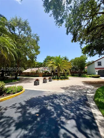 9833 NW 5th Court Plantation FL 33324
