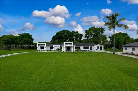 17640 SW 52nd Court Southwest Ranches FL 33331