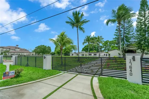 17640 SW 52nd Court Southwest Ranches FL 33331