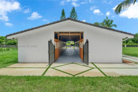 17640 SW 52nd Court Southwest Ranches FL 33331