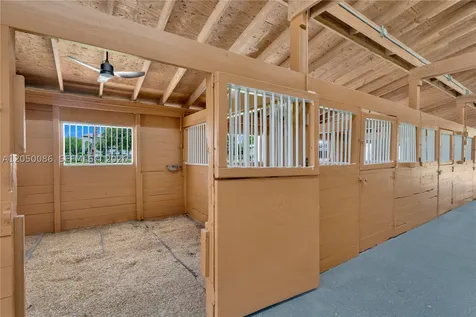 17640 SW 52nd Court Southwest Ranches FL 33331