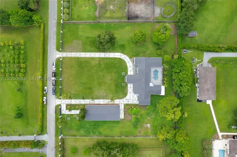 17640 SW 52nd Court Southwest Ranches FL 33331