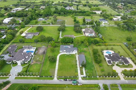 17640 SW 52nd Court Southwest Ranches FL 33331